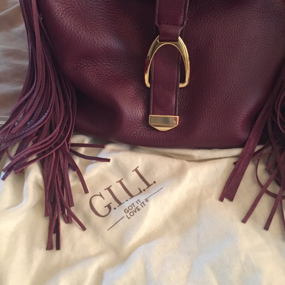 G.I.L.I burgundy shoulder bag